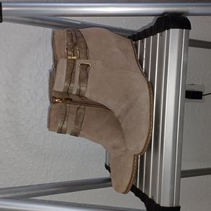 Taupe Franco Sarto Ariella Wedge Ankle Boots Croc Print Ankle Trim Sz 9.…